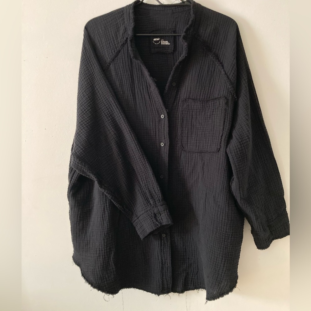 Aerie women’s long sleeve button front size L